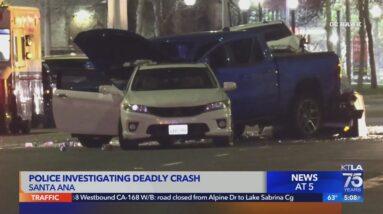 Santa Ana crash leaves 2 dead