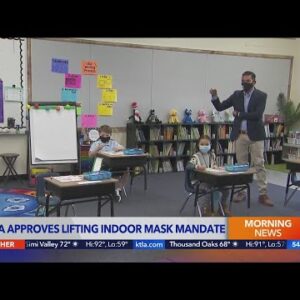 L.A. teachers' union approves lifting indoor mask mandate