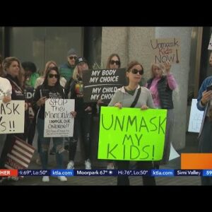 Parents protest LAUSD mask mandate