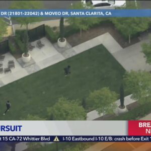 Suspects flee on foot after pursuit leading law enforcement to Santa Clarita area