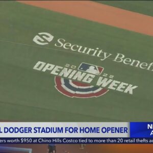Fans to fill Dodger Stadium for home opener