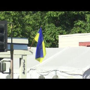 Locals show support for Ukrainians overseas