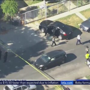 Woman, child shot in South L.A.