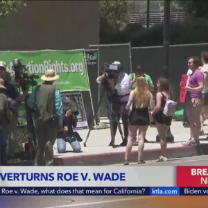 L.A. residents begin to rally after SCOTUS overturns Roe V. Wade