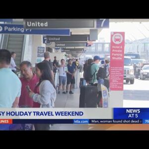 Travelers face flight delays, cancellations for a 4th day
