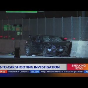 Freeway shooting leaves 2 injured, snarls traffic