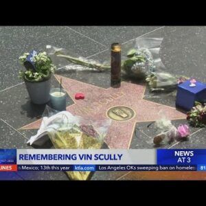 City Hall, LAX to light up for Vin Scully