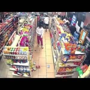 RAW: Video shows multiple suspects looting a L.A. 7-Eleven