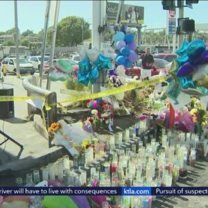 Vigil held for victims in Windsor Hills crash