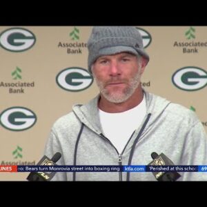 Mississippi ex-governor knew of Favre welfare money, texts show