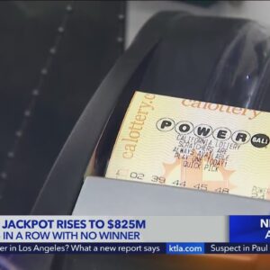 Long lines for players hoping to cash in on $800M Powerball jackpot
