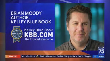 2022 L.A. Auto Show Opening Day : Kelley Blue Book