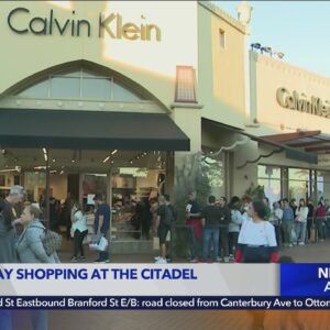 Gridlock traffic and mall madness: Massive Black Friday crowds head to Citadel Outlets