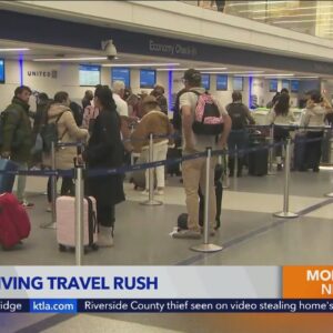 Thanksgiving travel rush returns after 2 years of COVID-19 restrictions