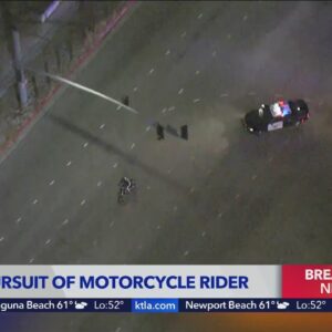 Sky5: Police pursue high-speed, wrong-way motorcyclist in Glendale