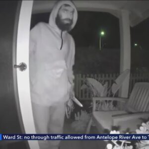 Knife-wielding man tries to enter homes in Pasadena