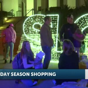 San Luis Obispo attracts visitors during holiday season