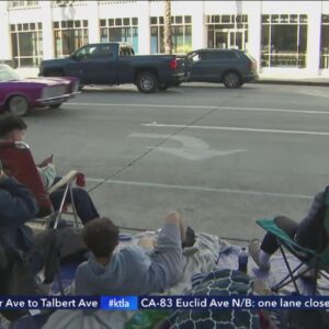 Final preps underway for Rose Parade as paradegoers camp out for good seats