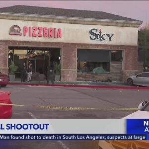 1 person dead, another wounded after shooting at Valley Glen strip mall