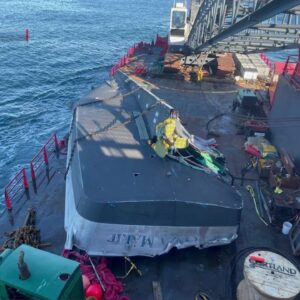 Speranza Marie, sunken 60ft fishing boat, removed from Santa Cruz Island