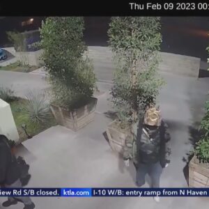 Burglaries force Sherman Oaks restaurant to adopt a cashless model