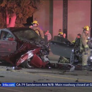 1 dead, 1 gravely injured in head-on crash in South Los Angeles