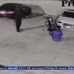 Couple robbed by armed man in Koreatown