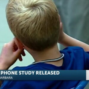 Study: Parents’ phone use could harm child’s emotional intelligence