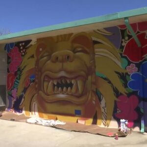 Students help transform wall into colorful mural at Santa Maria elementary school