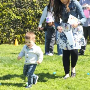 Newport Dunes hosts 'beeping' Easter egg hunt for visually impaired children