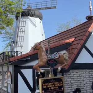Solvang City Council votes 3-2 in favor of downsized Pride banner plan
