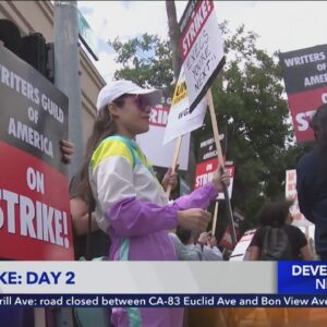 No end in sight to Hollywood writers' strike