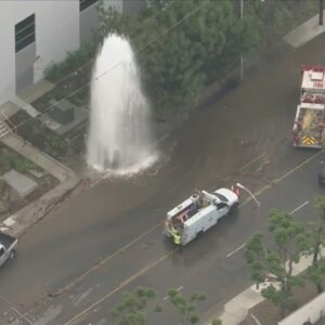 Water spews from sheared hydrant in City of Industry: Sky5