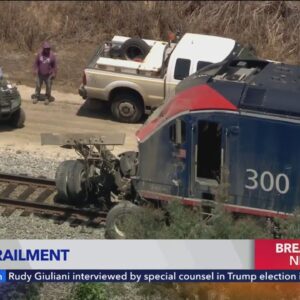 Amtrak collides with vehicle in Moorpark