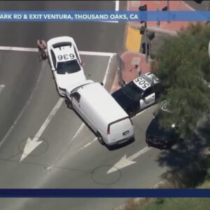 Carjacking suspect in custody after wild chase through San Fernando Valley