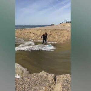 Laguna Beach officials and skim-boarders battle over berm