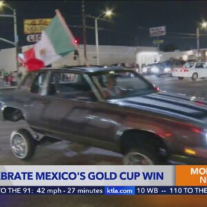 Soccer fans takeover intersection following Mexico Gold Cup win