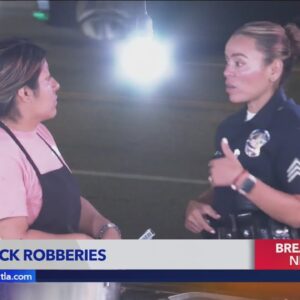 Armed robbers strike at least 5 food trucks, taco stands