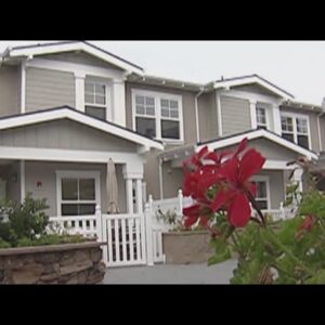 Despite economic woes, CA home prices keep going up