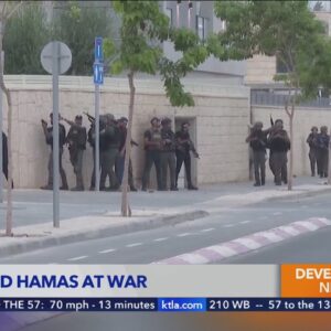 Israel continues battling Hamas as fears of wider conflict grow