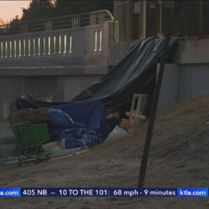 L.A. residents concerned about homeless camp on gas pipeline