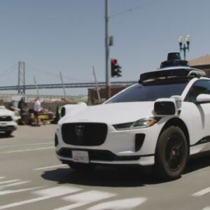 New self-driving car company offering free L.A. rides