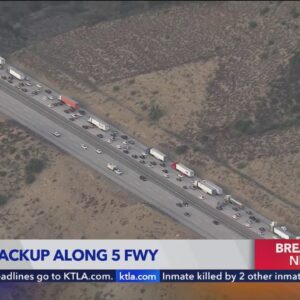 Traffic collision leads to 29-mile backup along 5 Freeway near Grapevine
