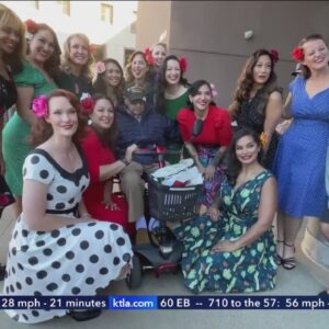 SoCal veterans dressed as WWII-style pin-ups spread cheer on Veteran’s Day