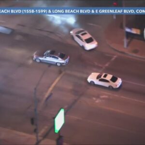 LAPD pursues vehicle in Los Angeles County