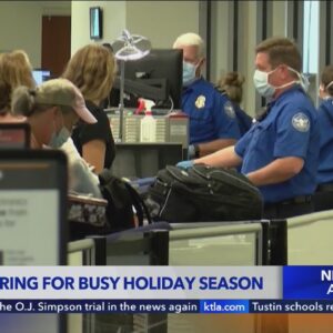TSA bracing for busiest-ever holiday travel season 
