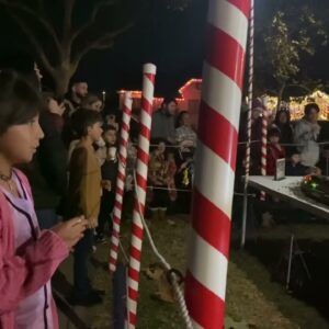 Train sets attract the largest crowd on F Street in Oxnard over the holidays