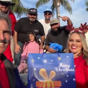 Thomas Towing and Los Amigos Mix raise gifts for kids