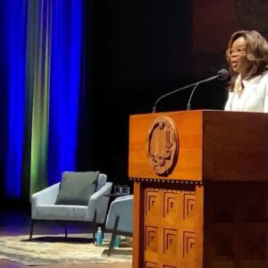 OPRAH WINFREY MAKES SURPRISE APPEARANCE FOR AUTHOR ABRAHAM VERGHESE AT ARLINGTON THEATRE