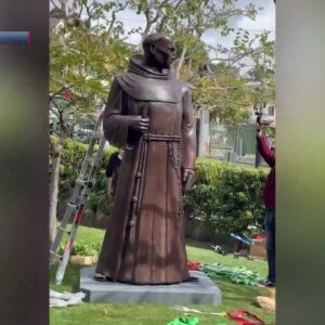 Father Serra finds home: Controversial statue delivered to Mission San Buenaventura
